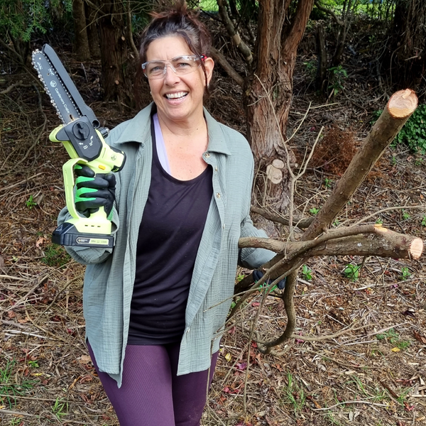 The Gardeners Crate Branch Boss Pruning Freedom Kit